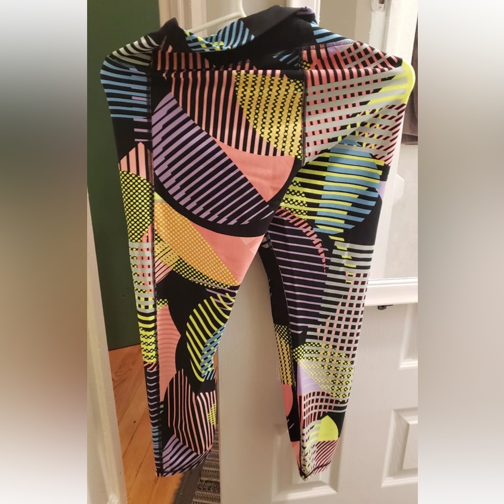 Under Armour Women's Heatgear Compression Leggings - Multicolor Geometric - LG
